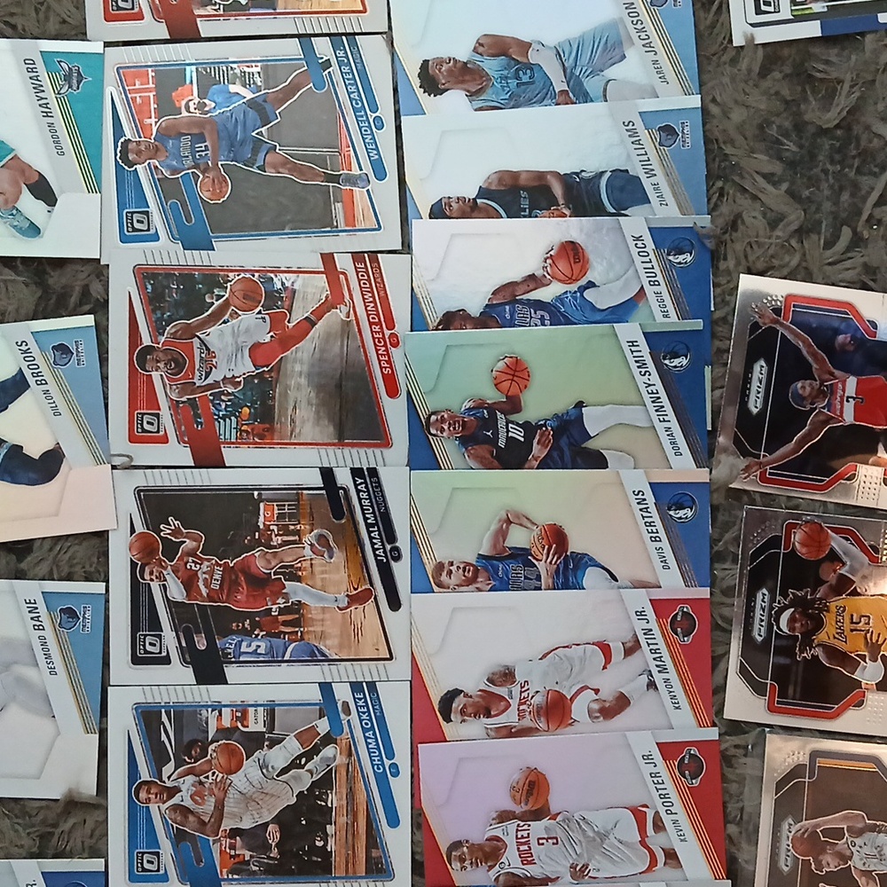NBA Trading Card Bundle - Picture 8 of 11